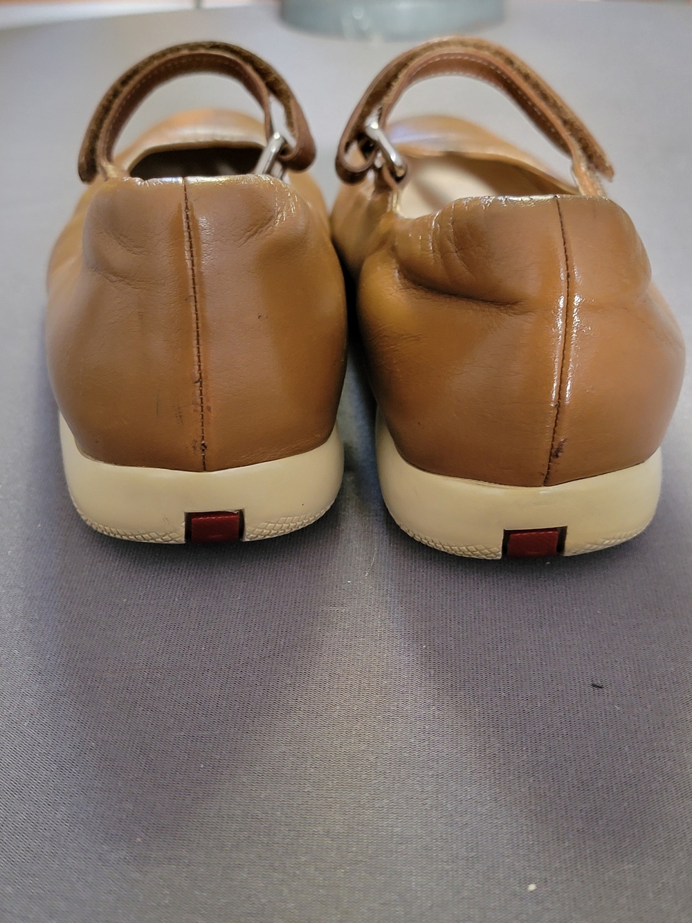 Prada Tan Leather Mary Jane Flats with Velcro Straps 39.5UK 9.5 US - Picture 4 of 10